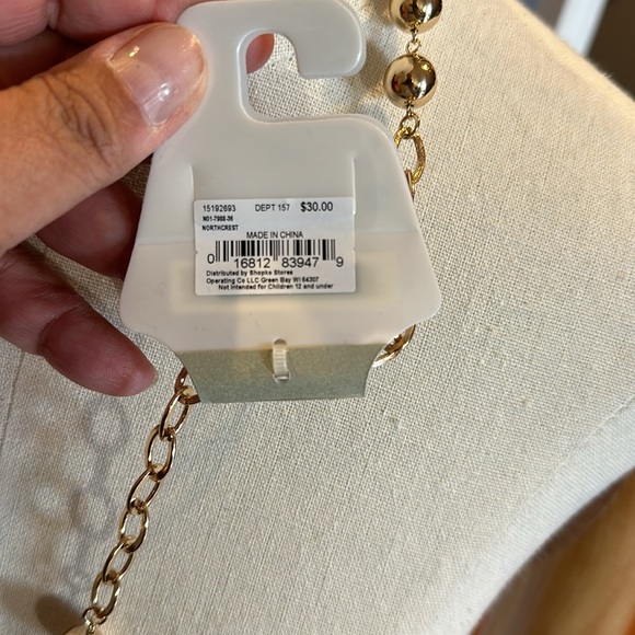 Northcrest long necklace in gold tone hardware - Picture 5 of 5